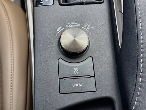 Used 2019 Lexus IS 350 F Sport w/ F Sport Package RWD image 28