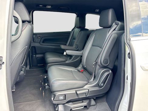 Used 2024 Honda Odyssey Sport image 28