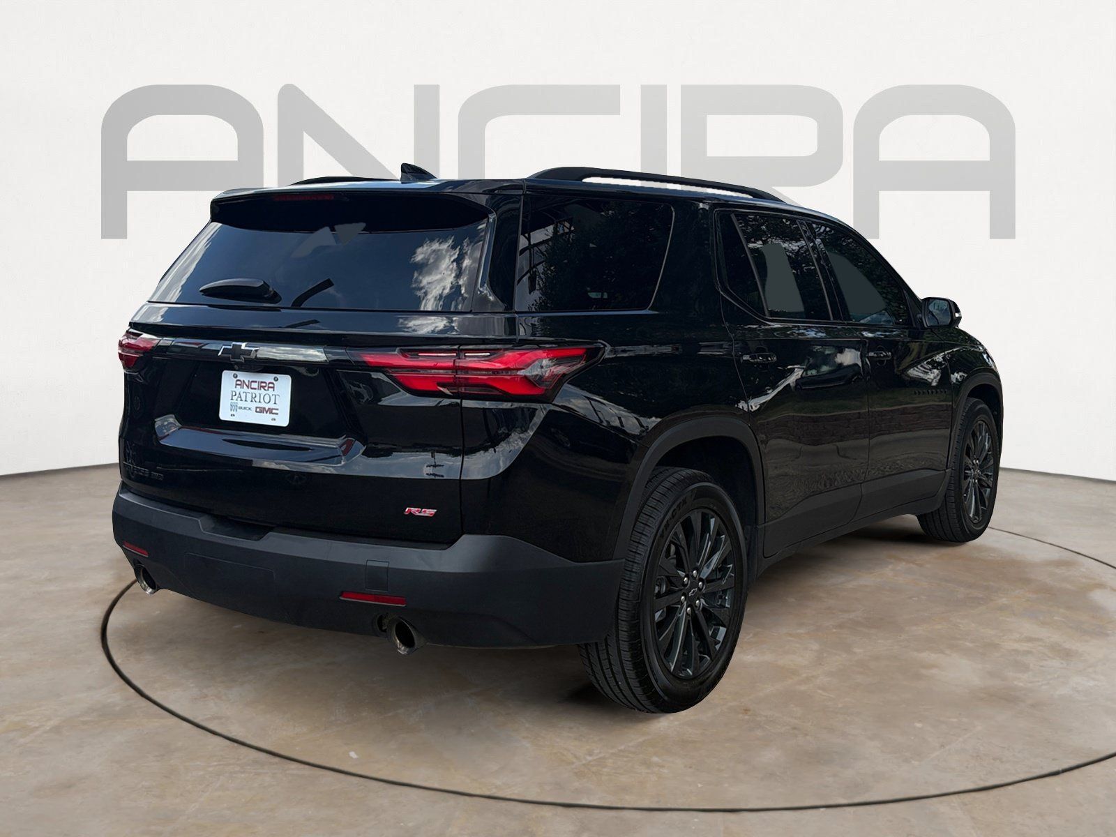 Used 2023 Chevrolet Traverse RS AWD/4WD image 10