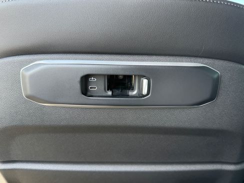 New 2026 BMW X5 xDrive40i AWD/4WD image 18