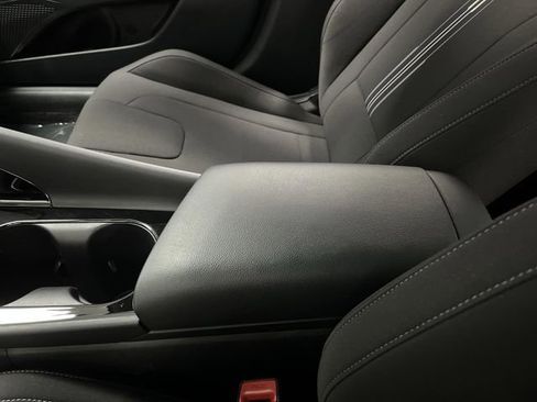 Used 2024 Hyundai Elantra SEL w/ Convenience Package image 21