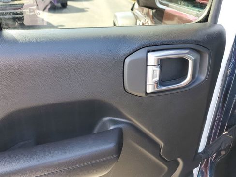 Used 2021 Jeep Wrangler Unlimited Sport image 16