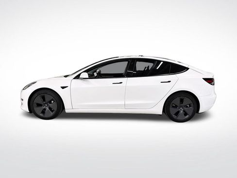 Used 2021 Tesla Model 3 Standard Range Plus RWD image 2