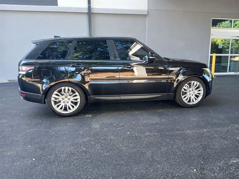 Used 2017 Land Rover Range Rover Sport HSE image 4