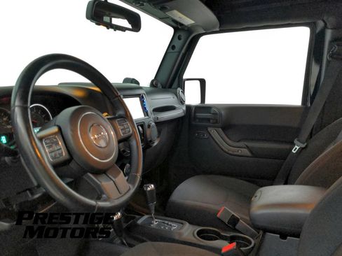Used 2014 Jeep Wrangler Unlimited Sport w/ Quick Order Package 24S AWD/4WD image 16