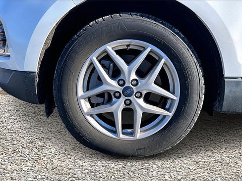 Used 2022 Ford Edge SEL w/ Convenience Package image 8