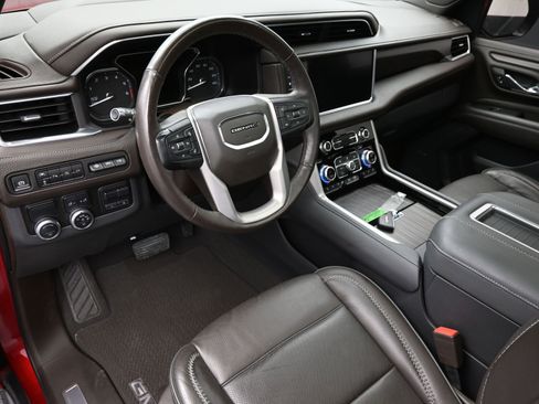 Used 2021 GMC Yukon Denali w/ Denali Ultimate Package image 21