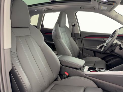 Used 2025 Audi Q5 Premium Plus w/ Premium Plus AWD/4WD image 30