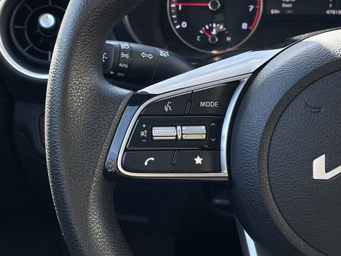 Used 2024 Kia Forte LXS image 13