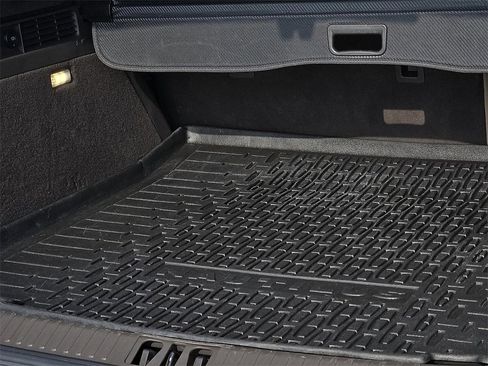 Used 2021 Lincoln Nautilus Reserve image 8