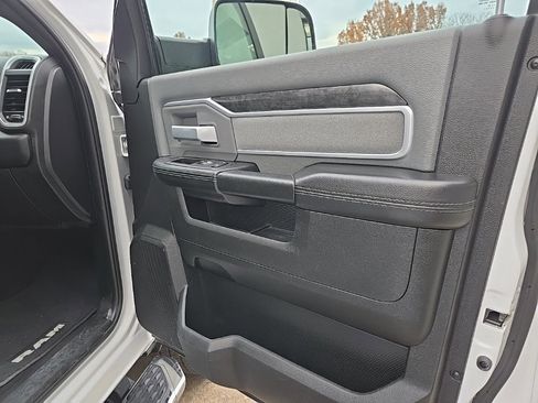Used 2021 RAM 2500 Big Horn image 77
