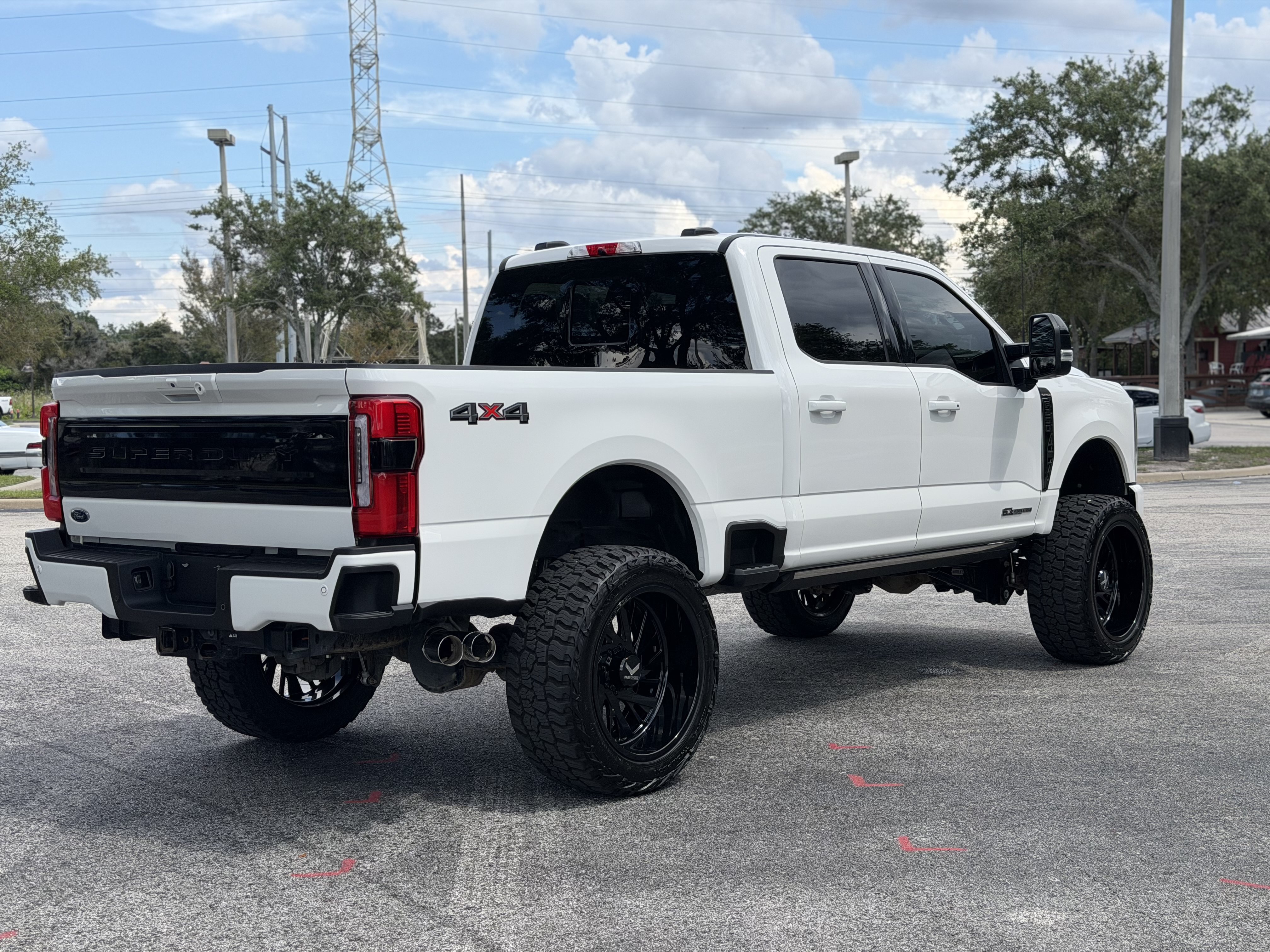 Used 2026 Ford F250 Platinum AWD/4WD image 5