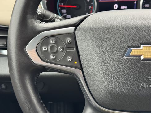 Certified 2022 Chevrolet Traverse LT image 36