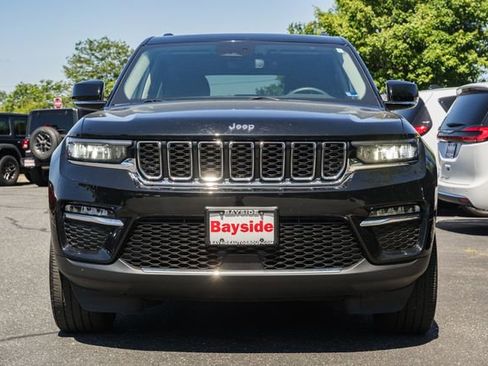 Used 2023 Jeep Grand Cherokee Limited AWD/4WD image 3