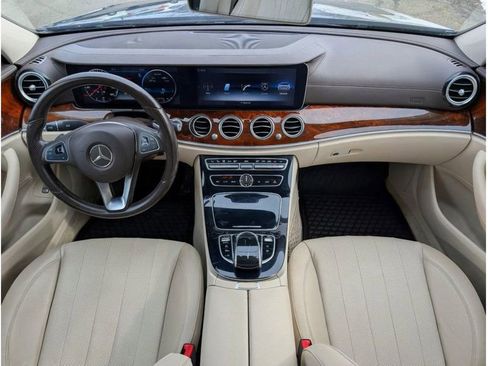 Used 2018 Mercedes-Benz E 300 E300 4MATIC w/ Premium 2 Package image 24