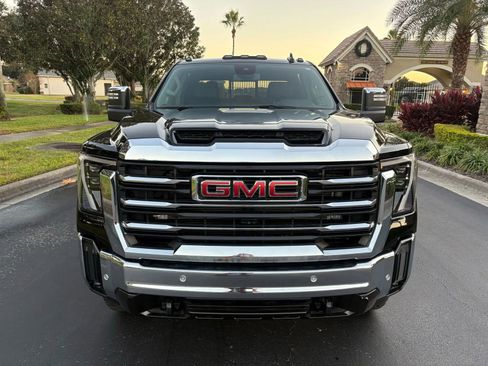 Used 2024 GMC Sierra 2500 SLT w/ SLT Convenience Package image 2