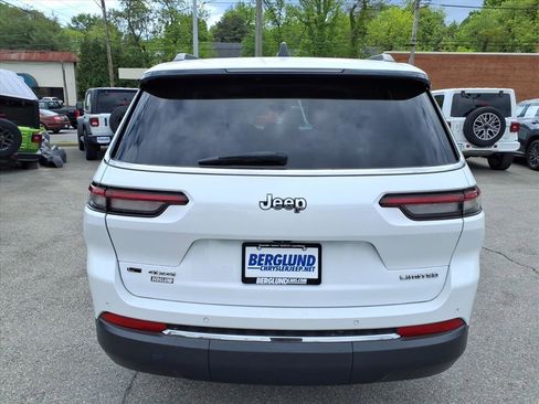 Used 2022 Jeep Grand Cherokee L Limited AWD/4WD image 5