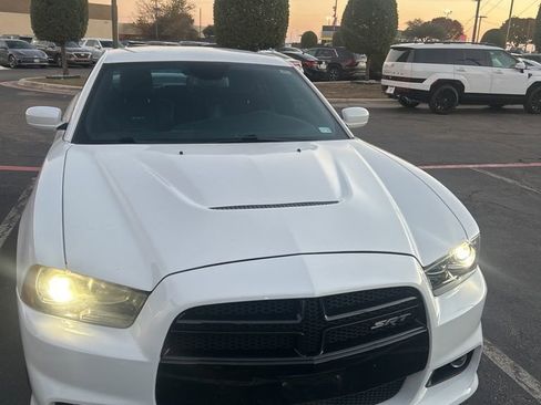 Used 2014 Dodge Charger SRT8 w/ Driver Confidence Group (AJG) image 2