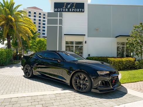 Used 2018 Chevrolet Camaro ZL1 RWD image 85