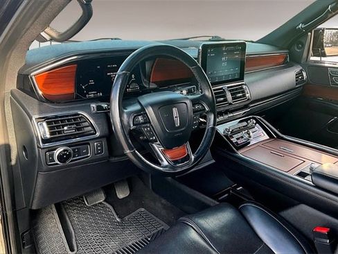 Used 2021 Lincoln Navigator L Reserve image 16