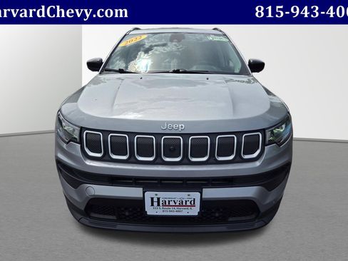 Used 2022 Jeep Compass Latitude w/ Convenience Group AWD/4WD image 2