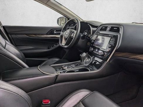 Used 2018 Nissan Maxima Platinum image 19