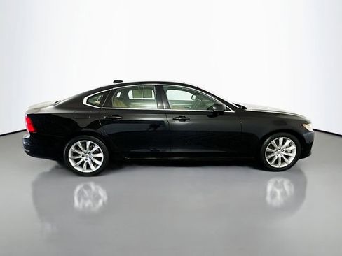 Used 2017 Volvo S90 T6 Momentum w/ Vision Package image 8