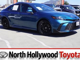 Used 2025 Toyota Camry SE w/ Convenience Package FWD video 1