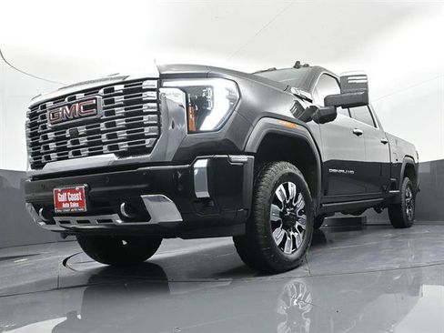 Used 2025 GMC Sierra 2500 Denali w/ Denali Reserve Package AWD/4WD image 29