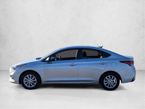 Used 2022 Hyundai Accent SEL image 8