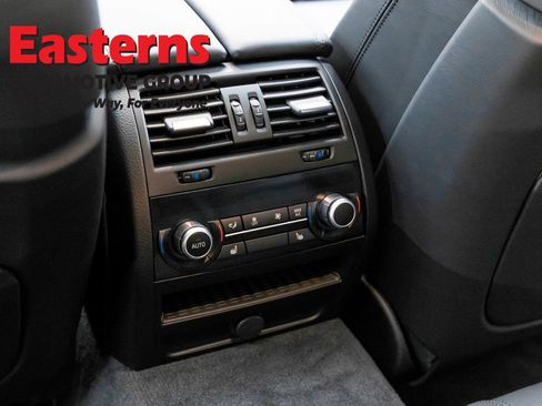 Used 2015 BMW M5 RWD image 36