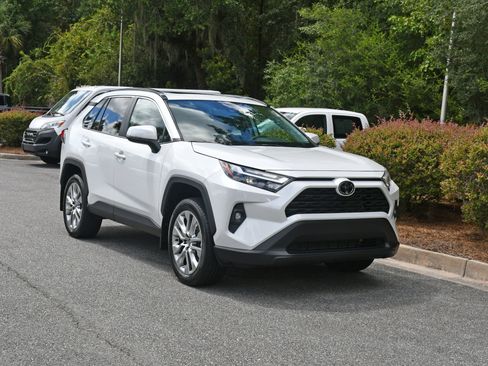 Used 2024 Toyota RAV4 XLE Premium w/ Weather Package AWD/4WD image 6