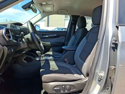 Used 2024 Chevrolet TrailBlazer LT w/ Convenience Package FWD image 24