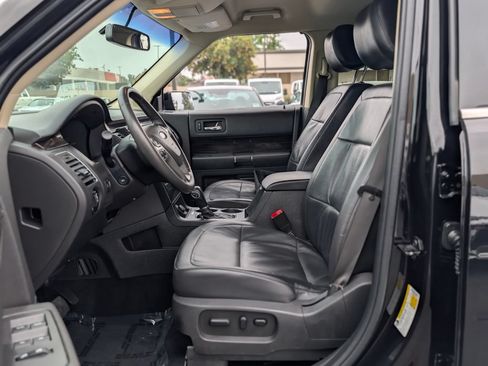 Used 2019 Ford Flex SEL w/ Equipment Group 202A FWD image 13