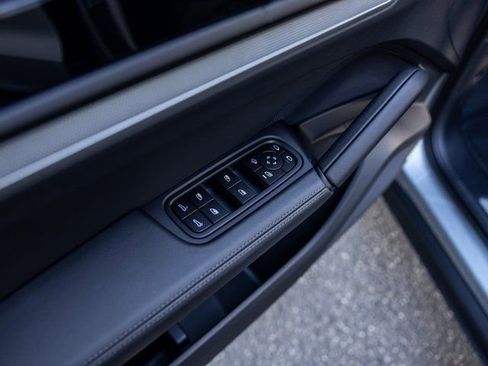 New 2026 Porsche Cayenne S image 36