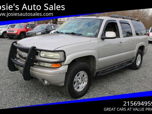 Used 2005 Chevrolet Suburban Z71 w/ Preferred Equipment Group image 1
