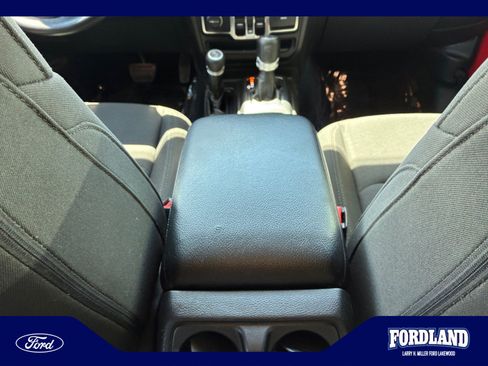 Used 2022 Jeep Wrangler Unlimited Sport AWD/4WD image 15