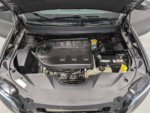 Used 2019 Jeep Cherokee Limited image 13