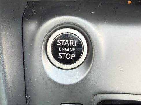 Used 2025 Nissan Kicks Play S image 29