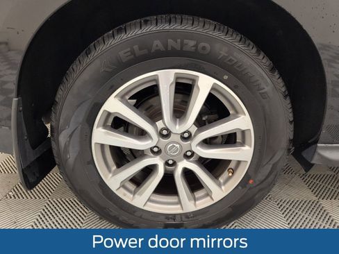 Used 2014 Nissan Pathfinder SV image 20