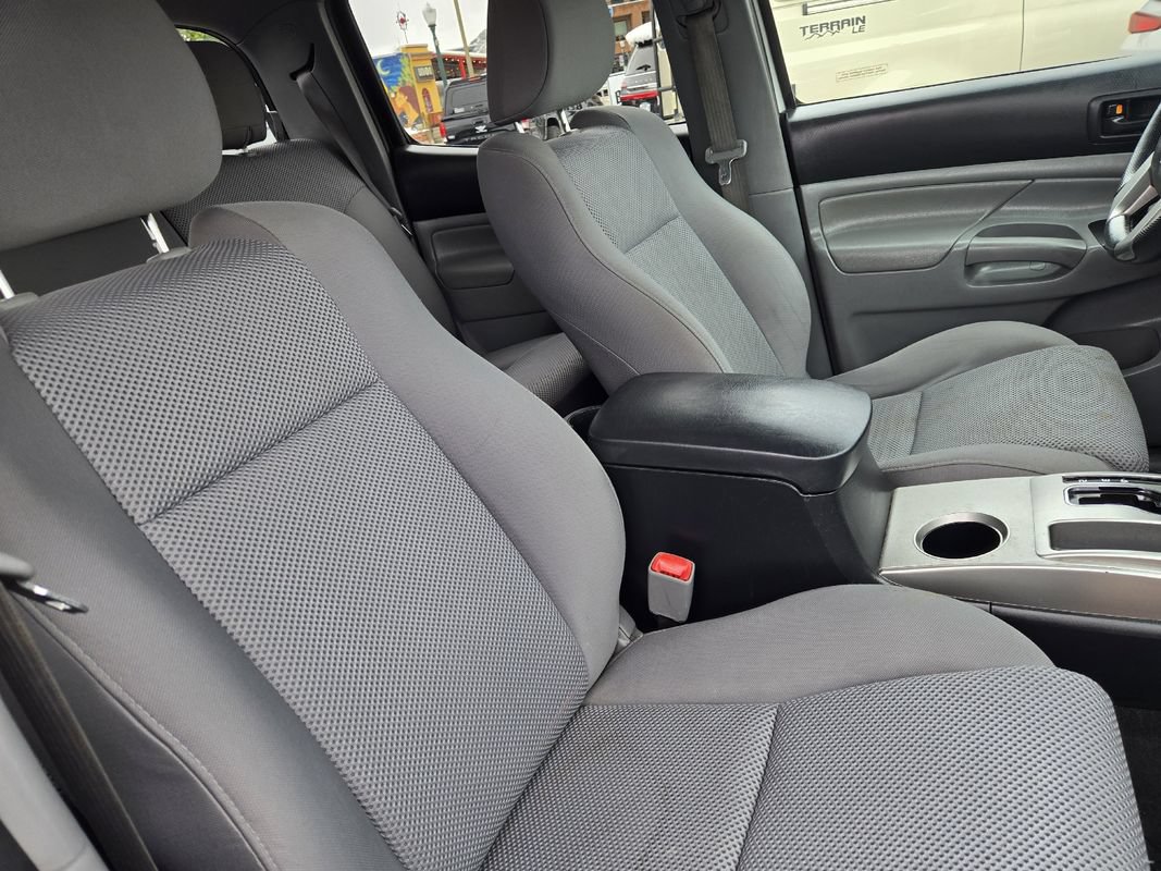 Used 2012 Toyota Tacoma 4x4 Double Cab w/ TRD Sport Pkg image 24
