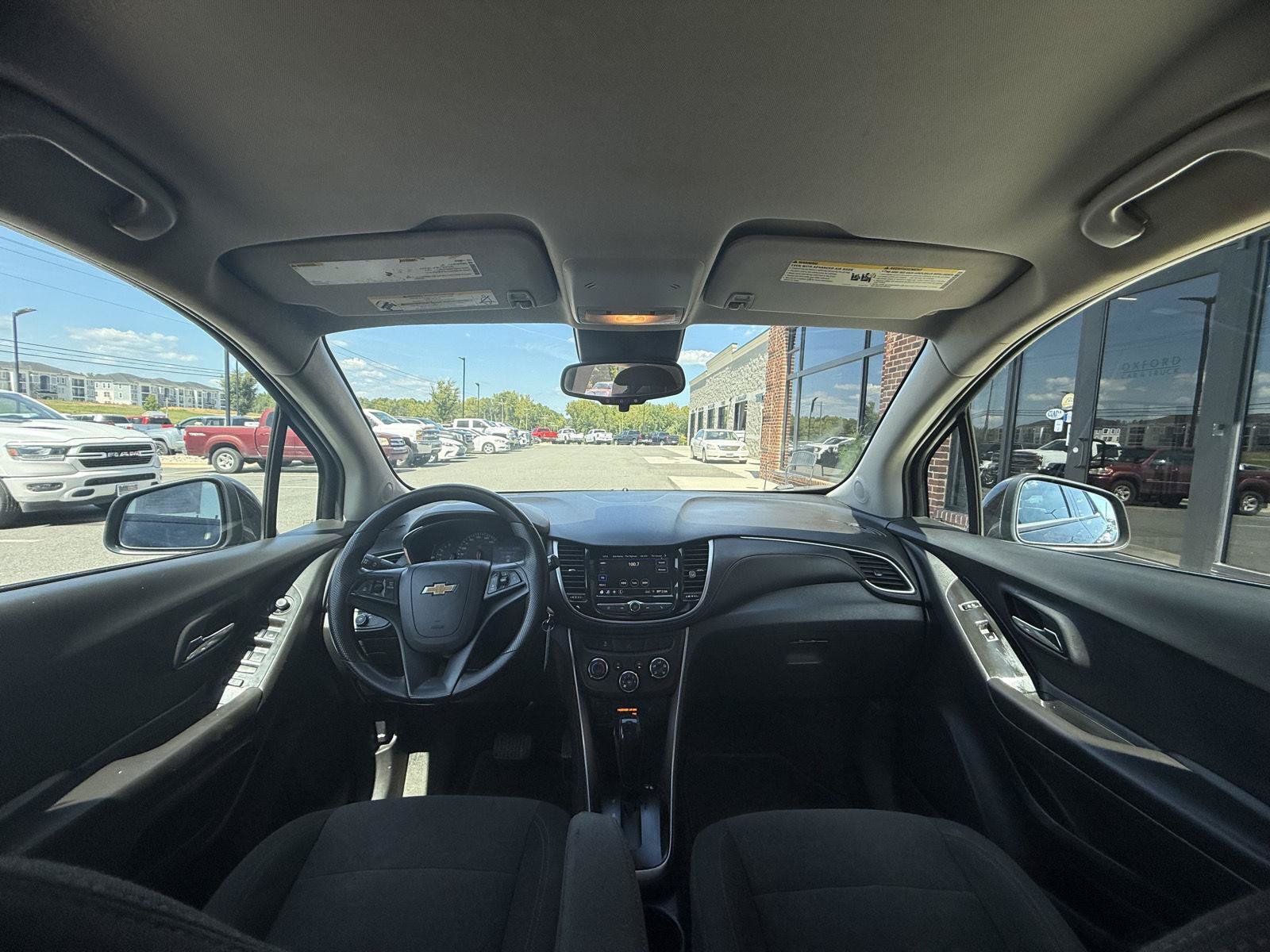 Used 2021 Chevrolet Trax LS w/ Tint and Cruise Package FWD image 4