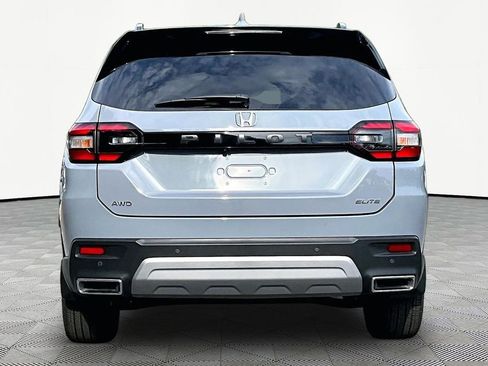 Used 2025 Honda Pilot Elite image 5