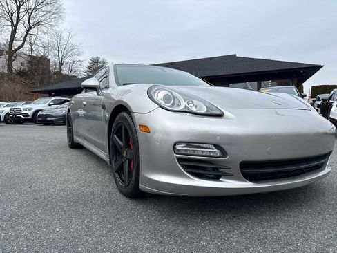 Used 2012 Porsche Panamera S image 9