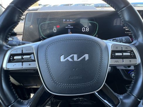 Used 2023 Kia Telluride S FWD image 26