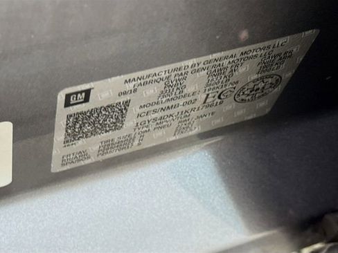 Used 2019 Cadillac Escalade Platinum image 37