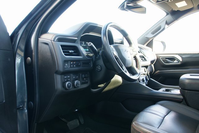 Used 2022 Chevrolet Suburban RST w/ Sport Performance Package AWD/4WD image 15