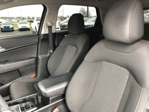 Used 2023 Kia Sportage LX image 13