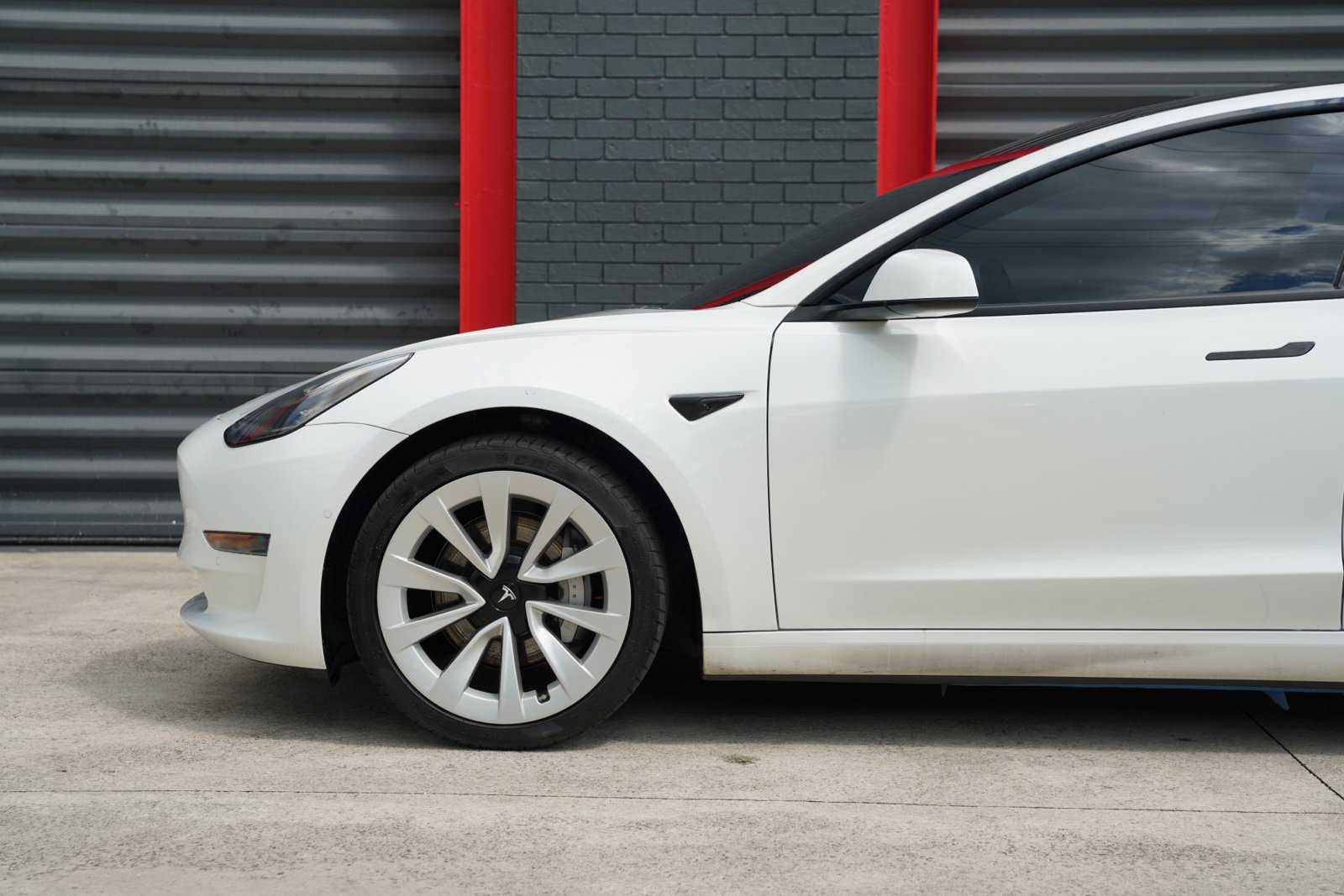 Used 2021 Tesla Model 3 Standard Range Plus RWD image 11