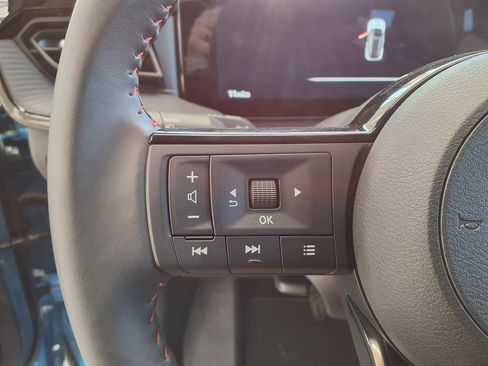 New 2026 Nissan Kicks SR AWD/4WD image 32